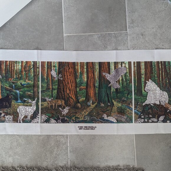 Crewel Needlepoint Vintage Bucilla Woodland Gathering Wildlife Embroidery canvas - Picture 1 of 5